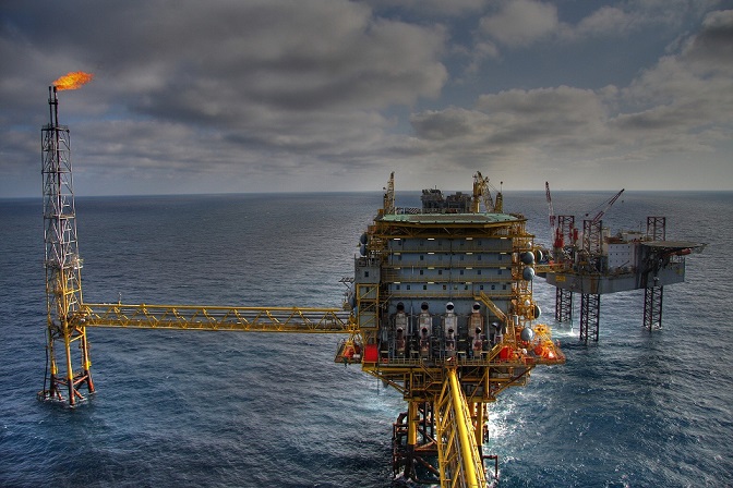 Oil & Gas Industries, Ansys, Simulia, Siemens, Integrated FEA|CFD with Artificial Intelligence